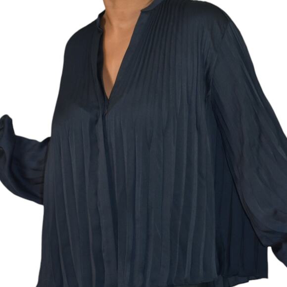 Vince Pleated Blouse Blue Dressy Swing Button Front Long Sleeve Oversized Top XS - Picture 4 of 14